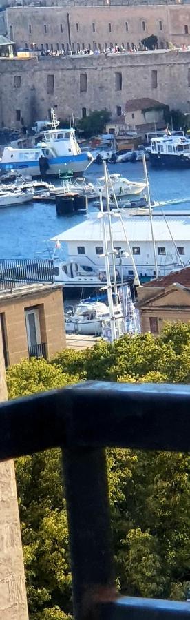 Marseille Cote Mer Au Vieux-Port "Le K"Appartement Haut De Gamme Avec Wc Japonais, Garage Privatif En Option Extérieur photo